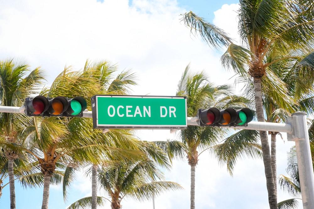 Ithaca Lejlighedshotel Miami Beach Eksteriør billede